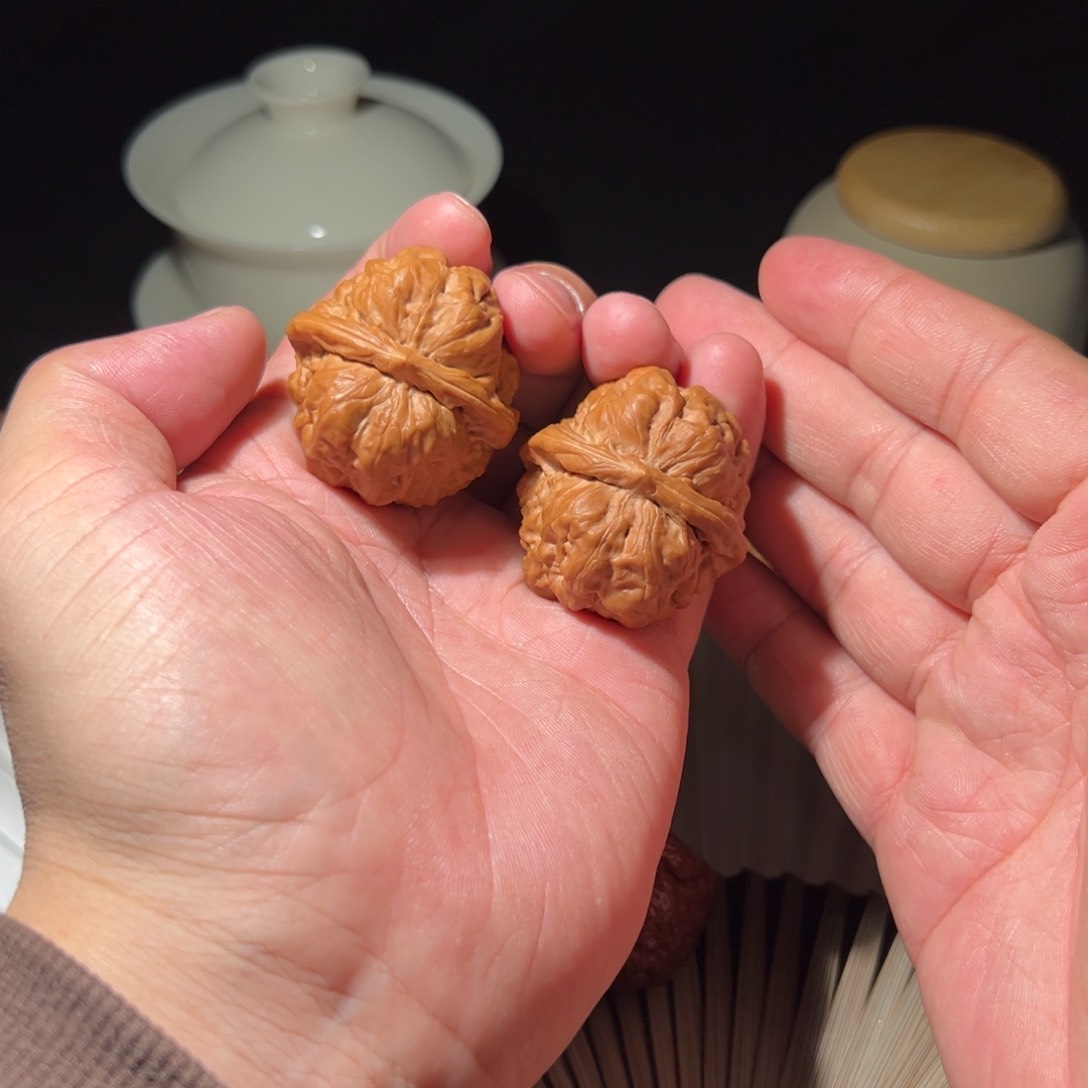 文玩核桃把件阿*蛤蟆