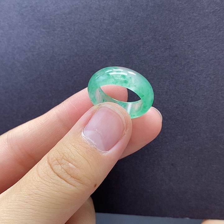 石英质玉未镶嵌戒指
