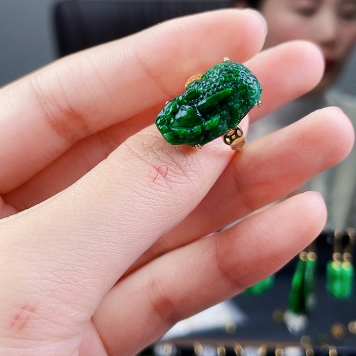 翡翠戒指银S925镶嵌饰品