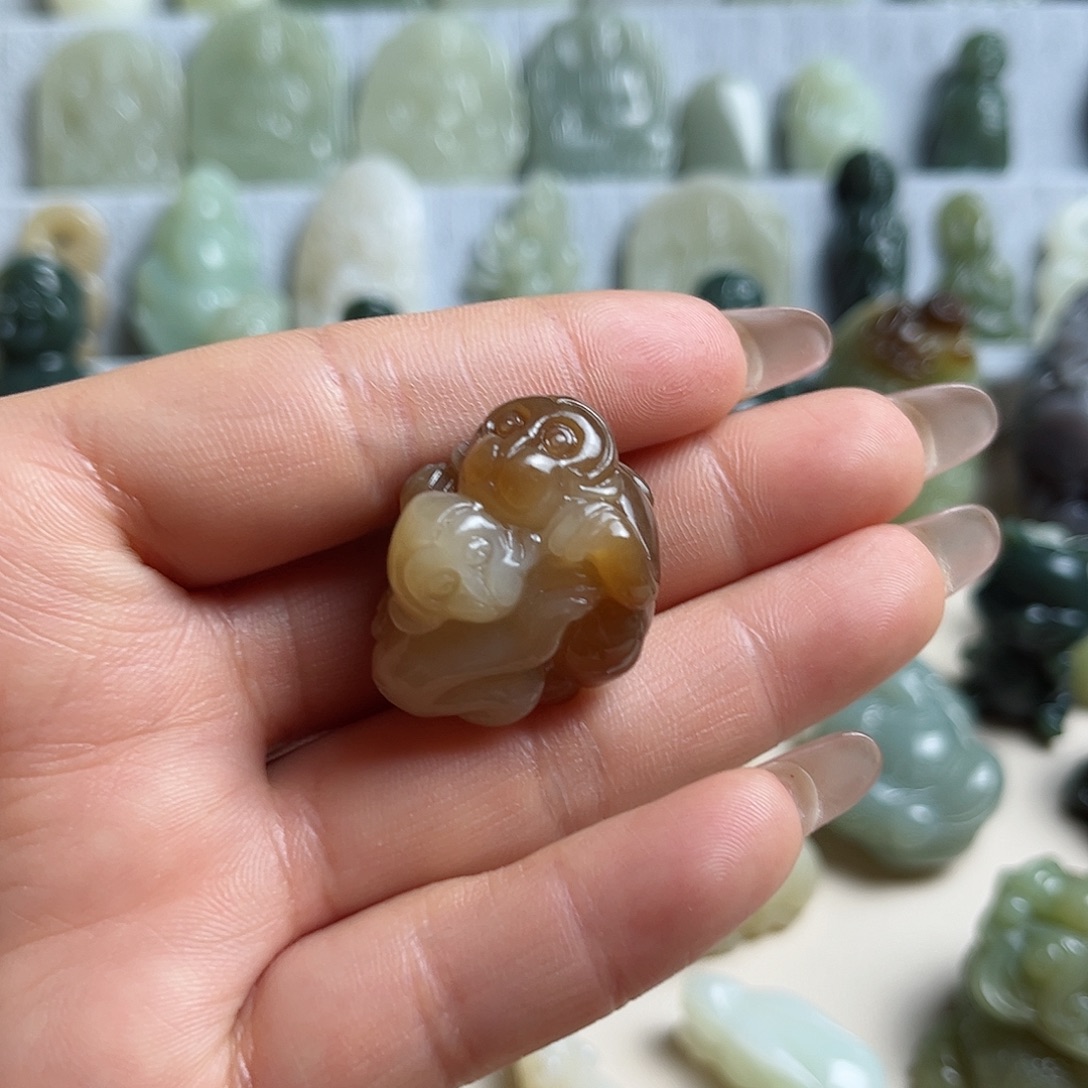 和田玉未镶嵌挂件