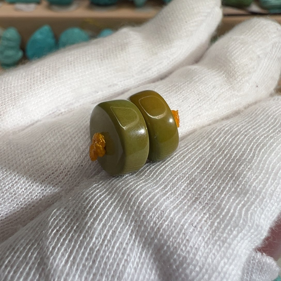 绿松石配饰未镶嵌