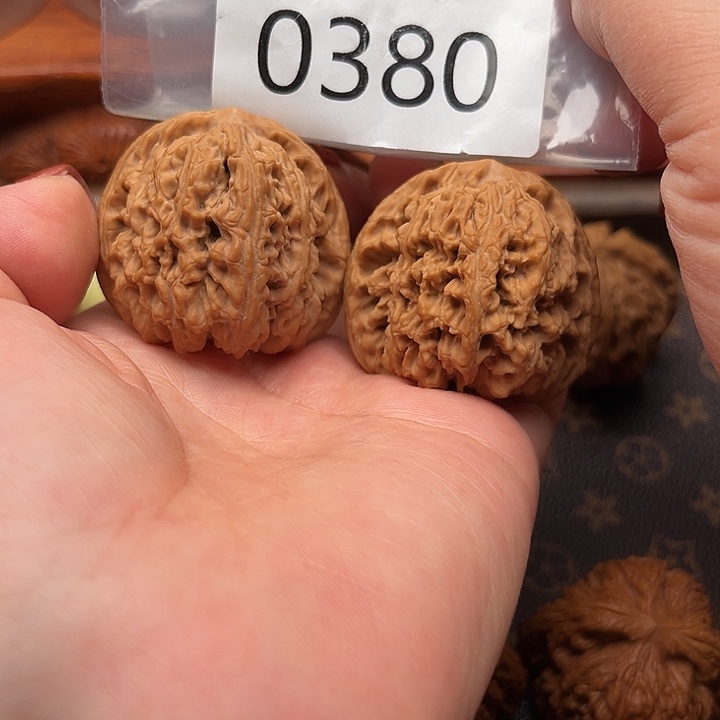 吊坠文玩核桃南疆石全品43