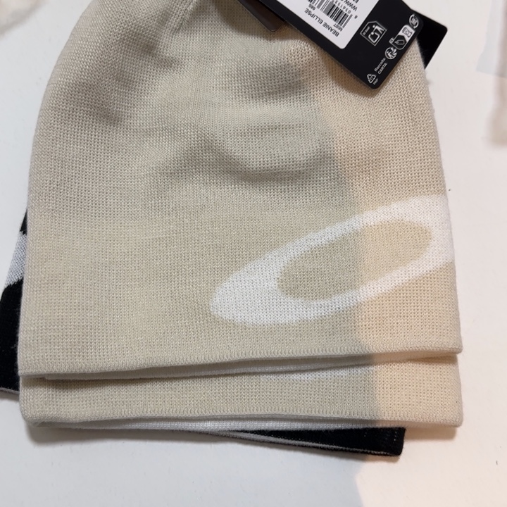 一***.o可立 米白色冷帽