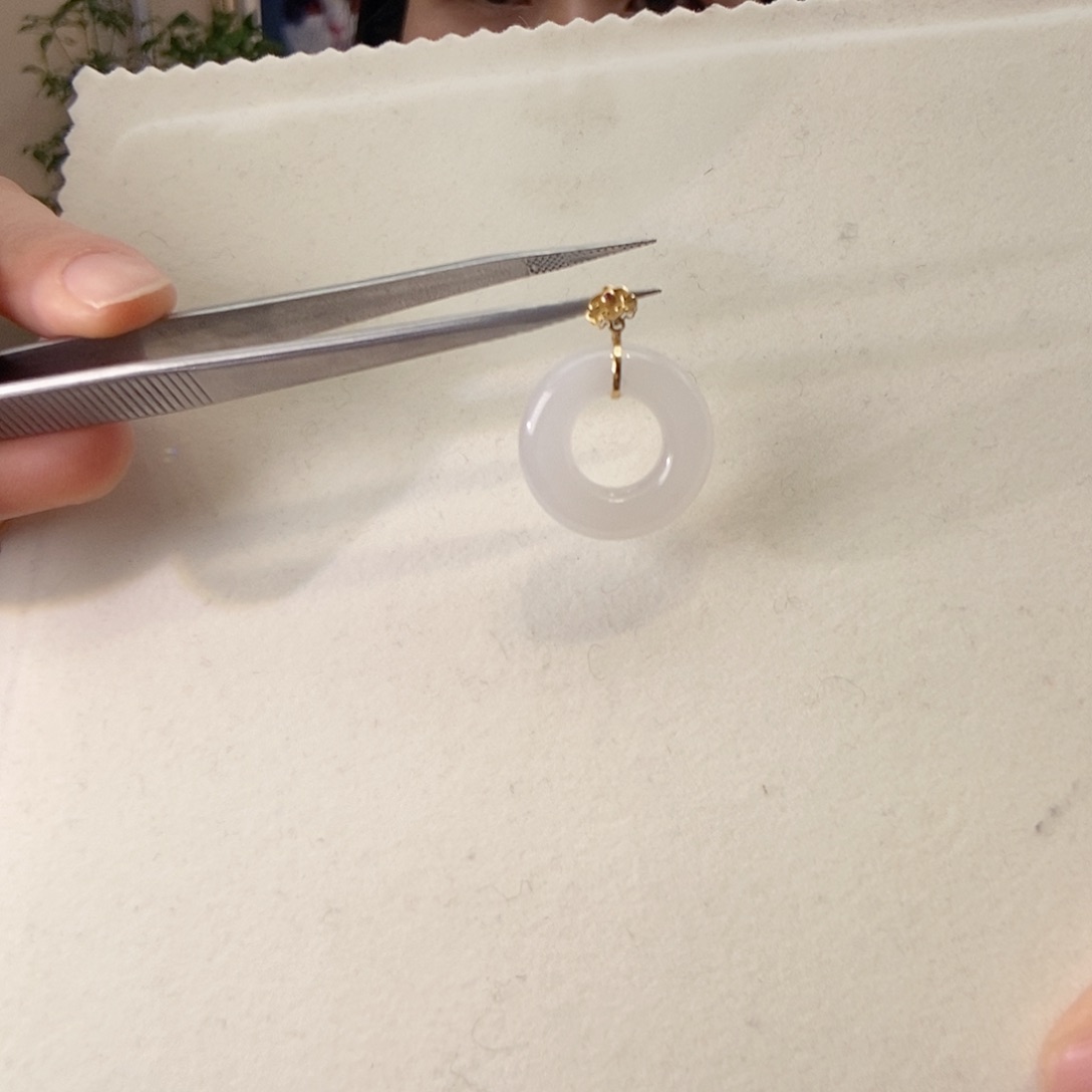 和田玉（白玉）颈饰18K金镶嵌平安扣