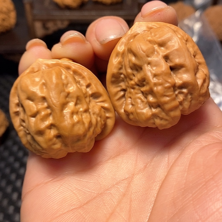 吊坠文玩核桃三角蛙，边35，肚37，高34