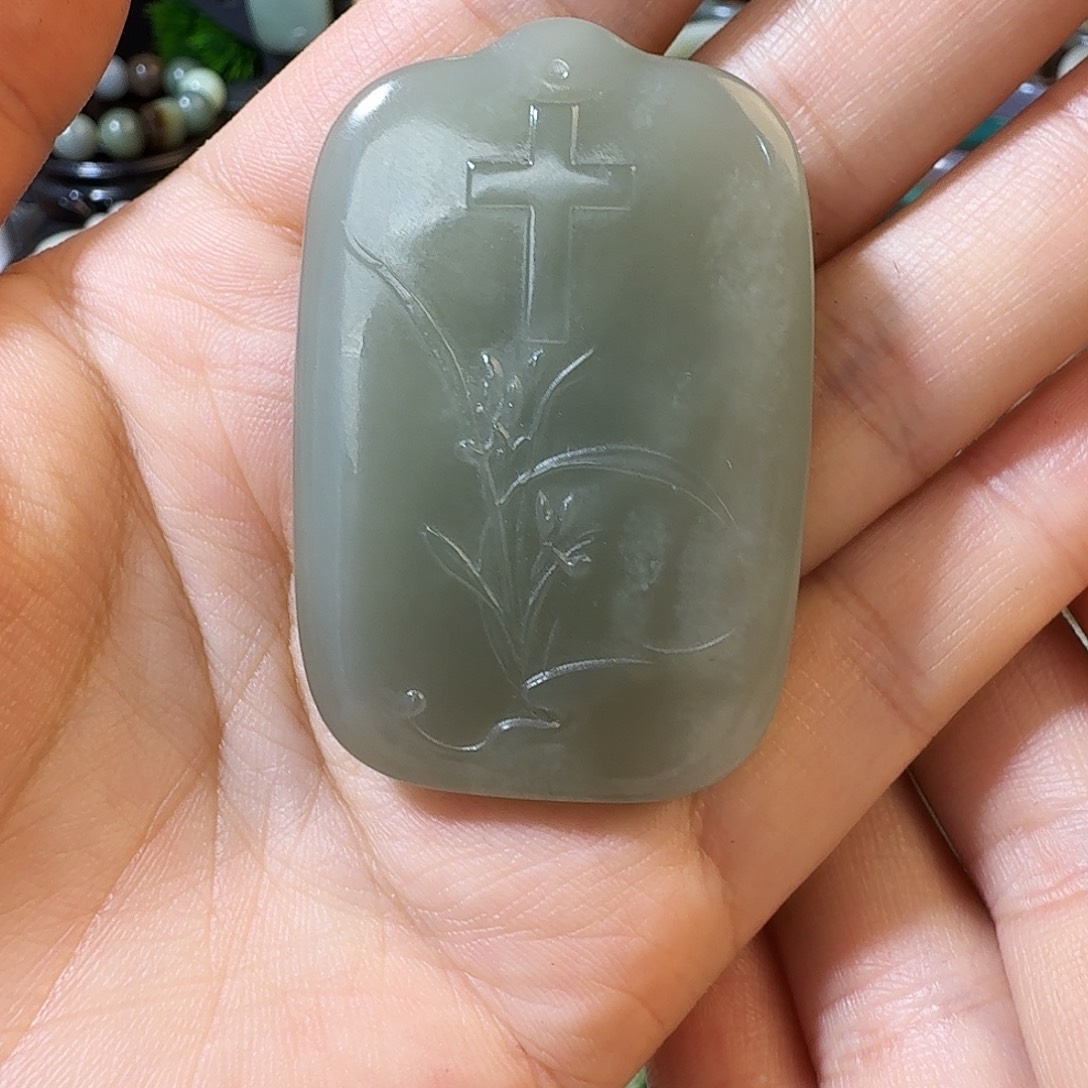 和田玉未镶嵌颈饰清货有棉不退换