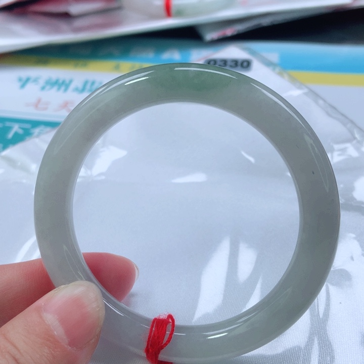 翡翠手镯未镶嵌0330号