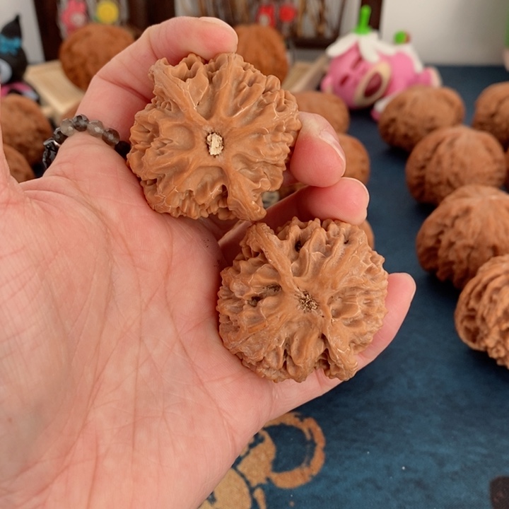 文玩核桃把件苹果园41