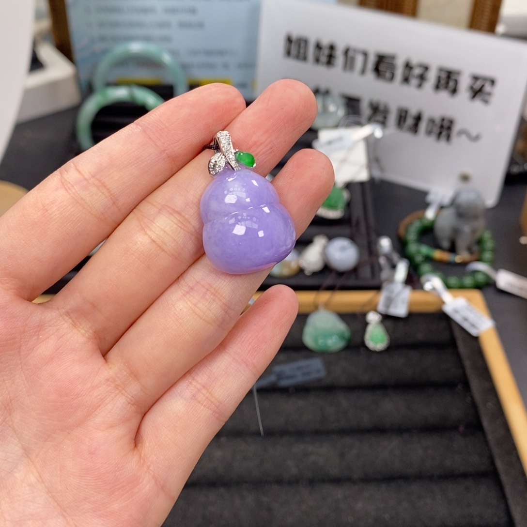 项链未镶嵌翡翠22.3，19.6，11紫葫芦