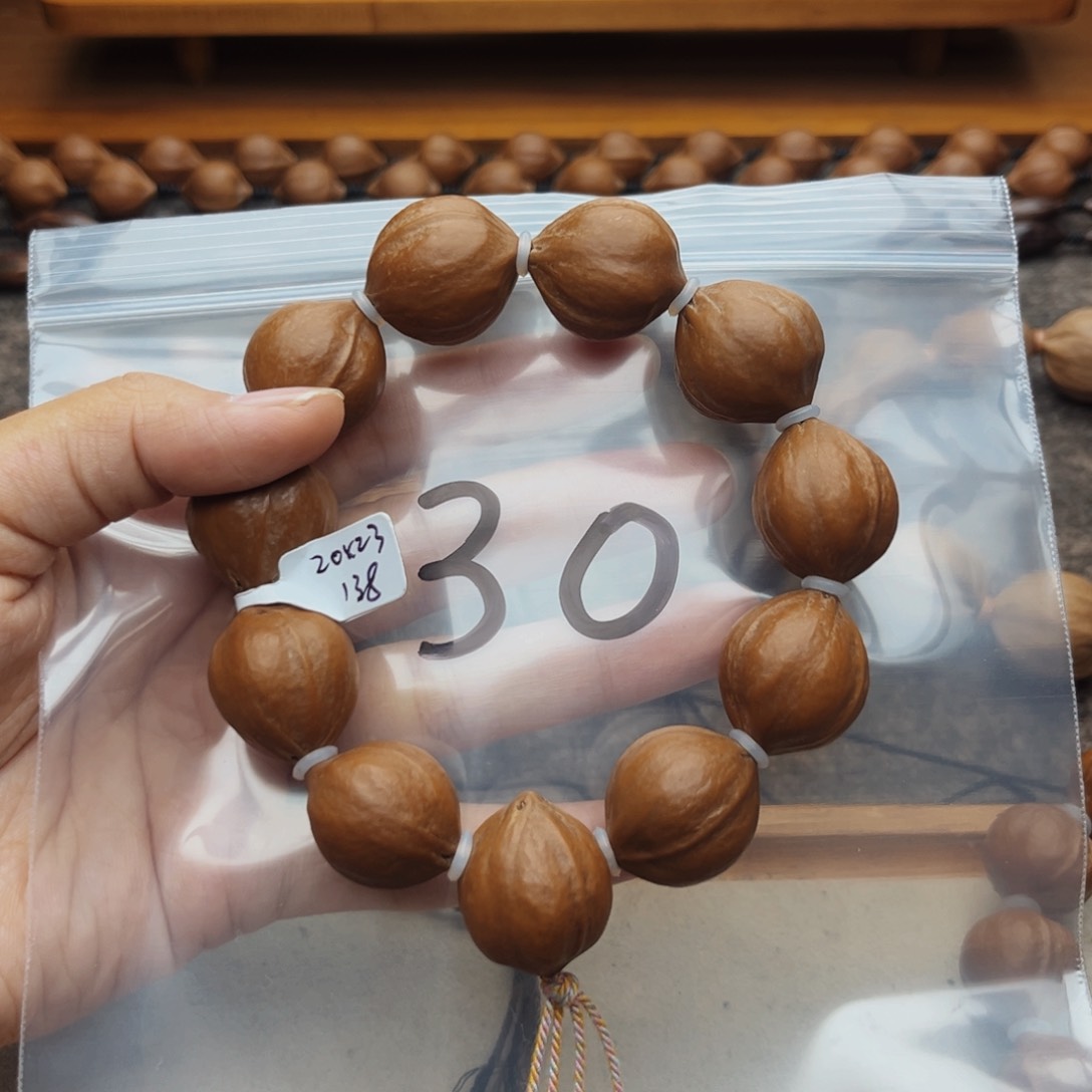 手串/手链橄榄核S****苏30号，2.0×2.3鸡蛋核