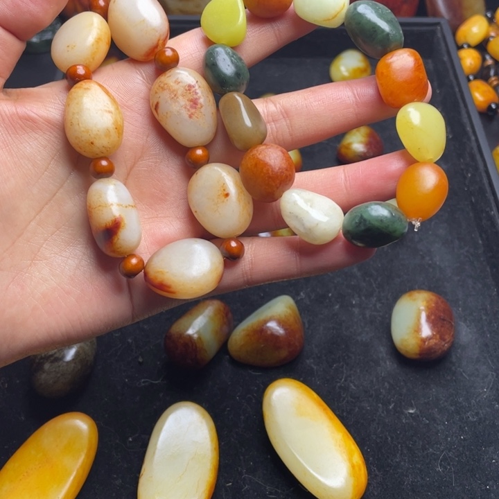 凤***凰和田玉未镶嵌颈饰