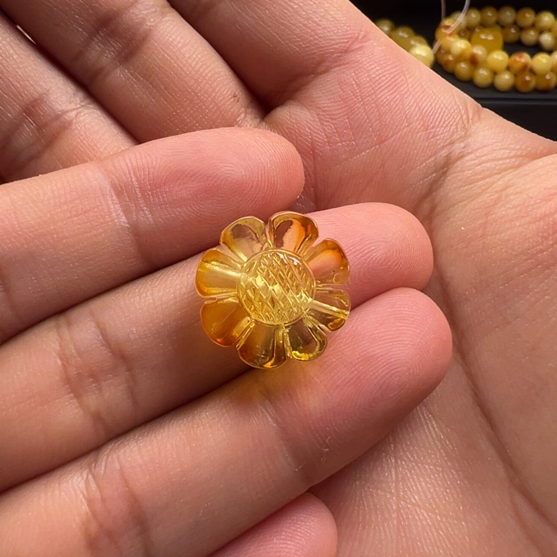 蜜蜡颈饰未镶嵌罗****?太阳花