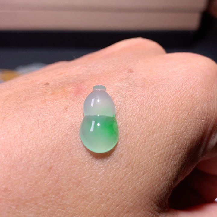 翡翠裸石冰飘花葫芦