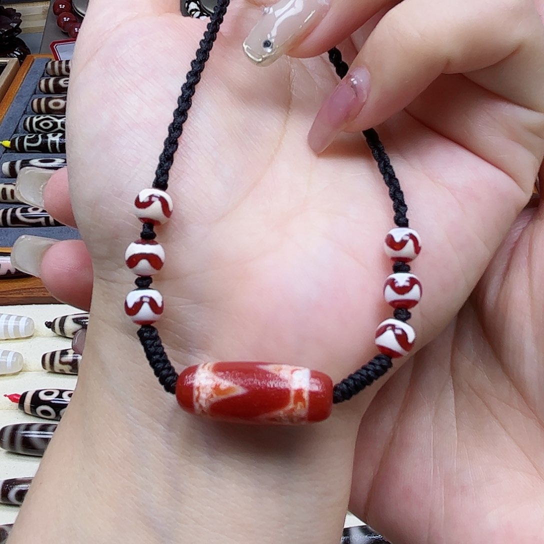 玛瑙/玉髓颈饰未镶嵌