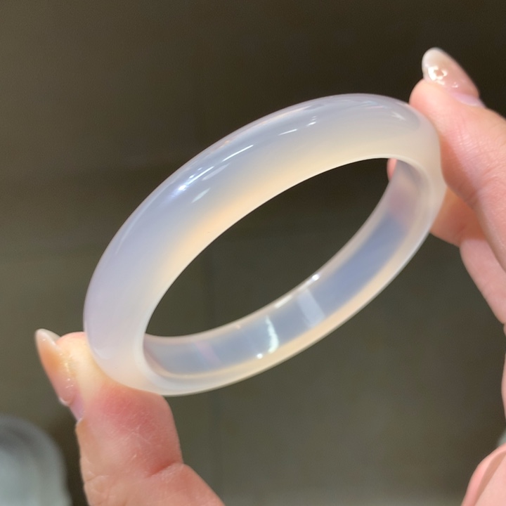 小****玛瑙/玉髓未镶嵌手镯