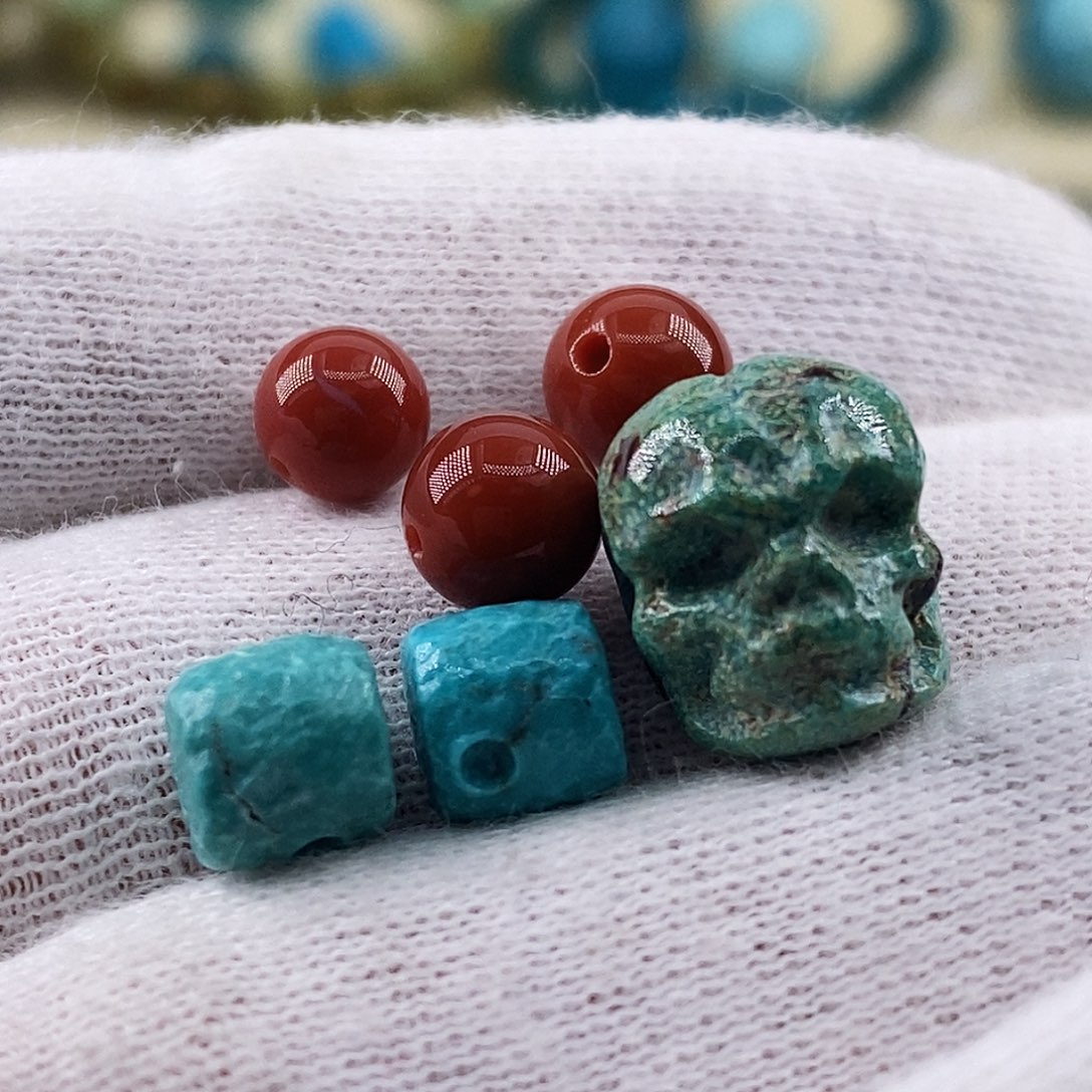 南红玛瑙未镶嵌珠宝奇石