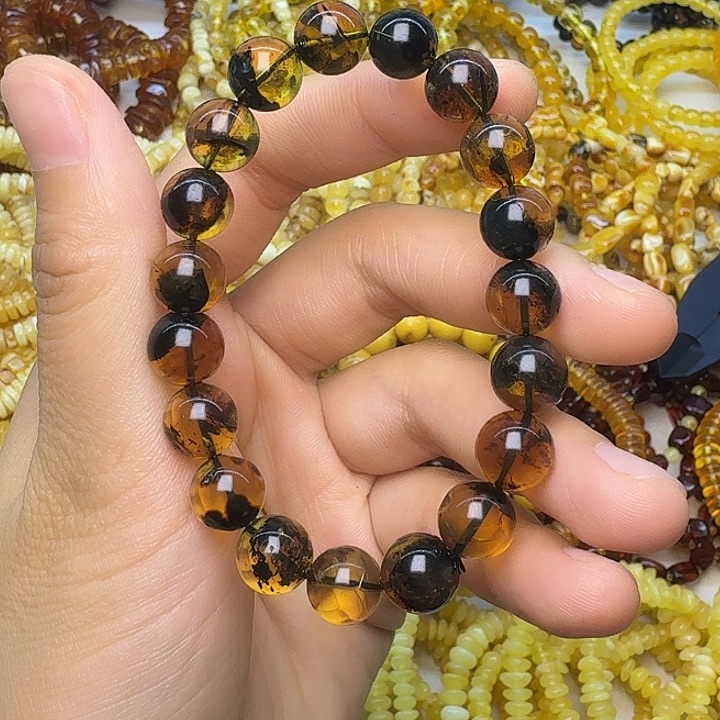 琥珀未镶嵌珠宝奇石