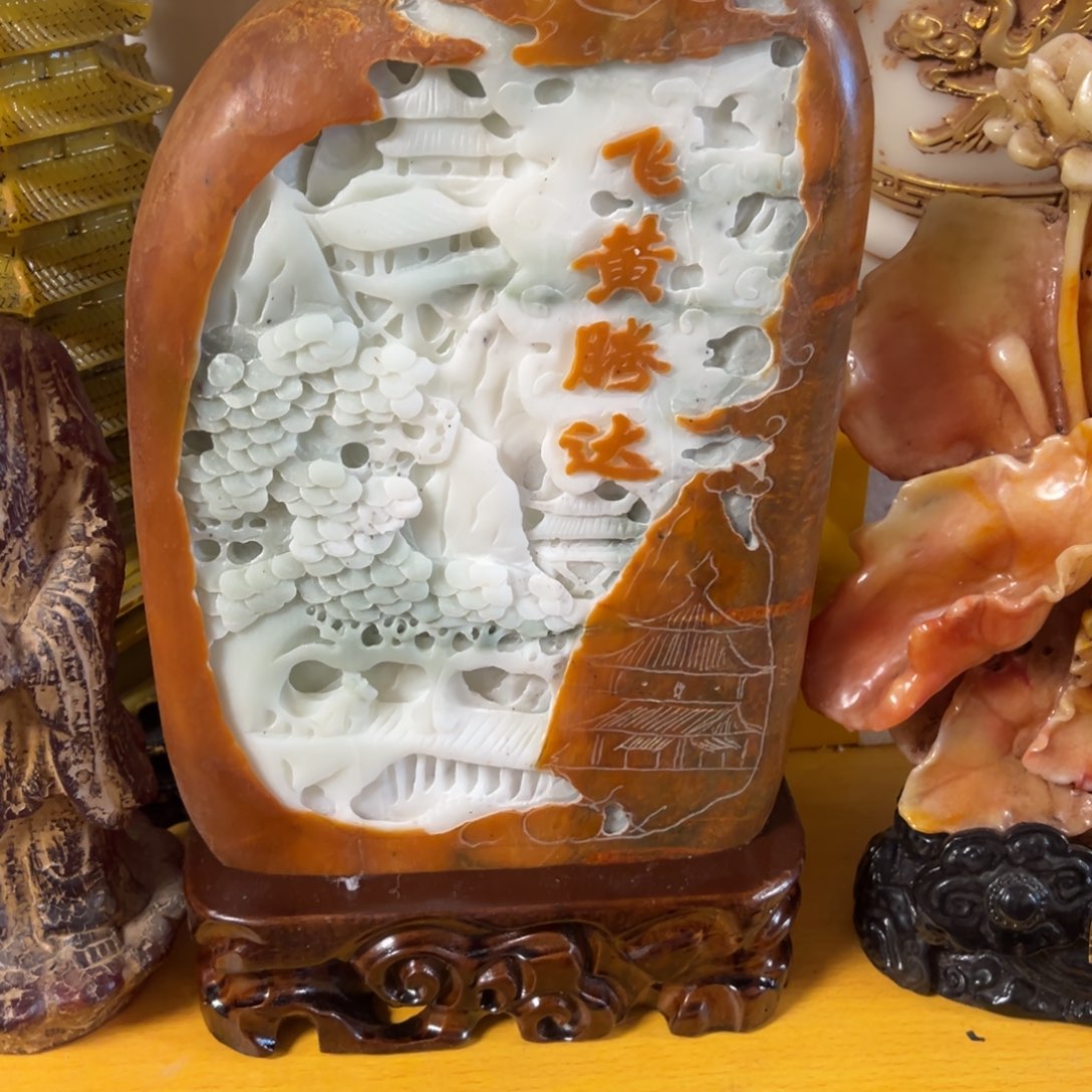 陶瓷家居摆件等多种形式的装饰