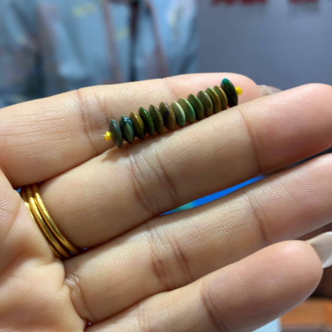 绿松石配饰未镶嵌