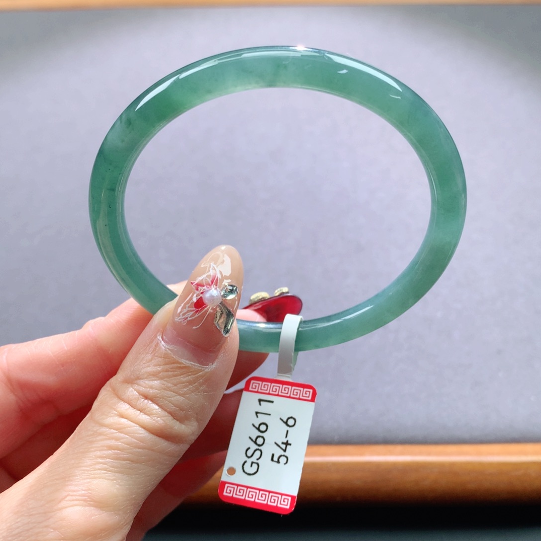 翡翠手镯未镶嵌天然翡翠手镯叮当镯