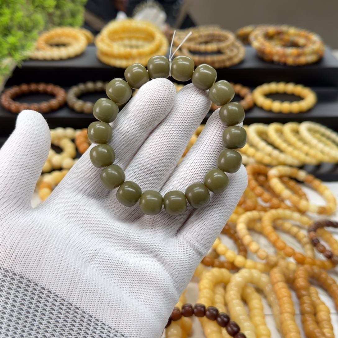 【闪购商品】菩提根/象牙果吊坠?**鱼12*13精工 5年