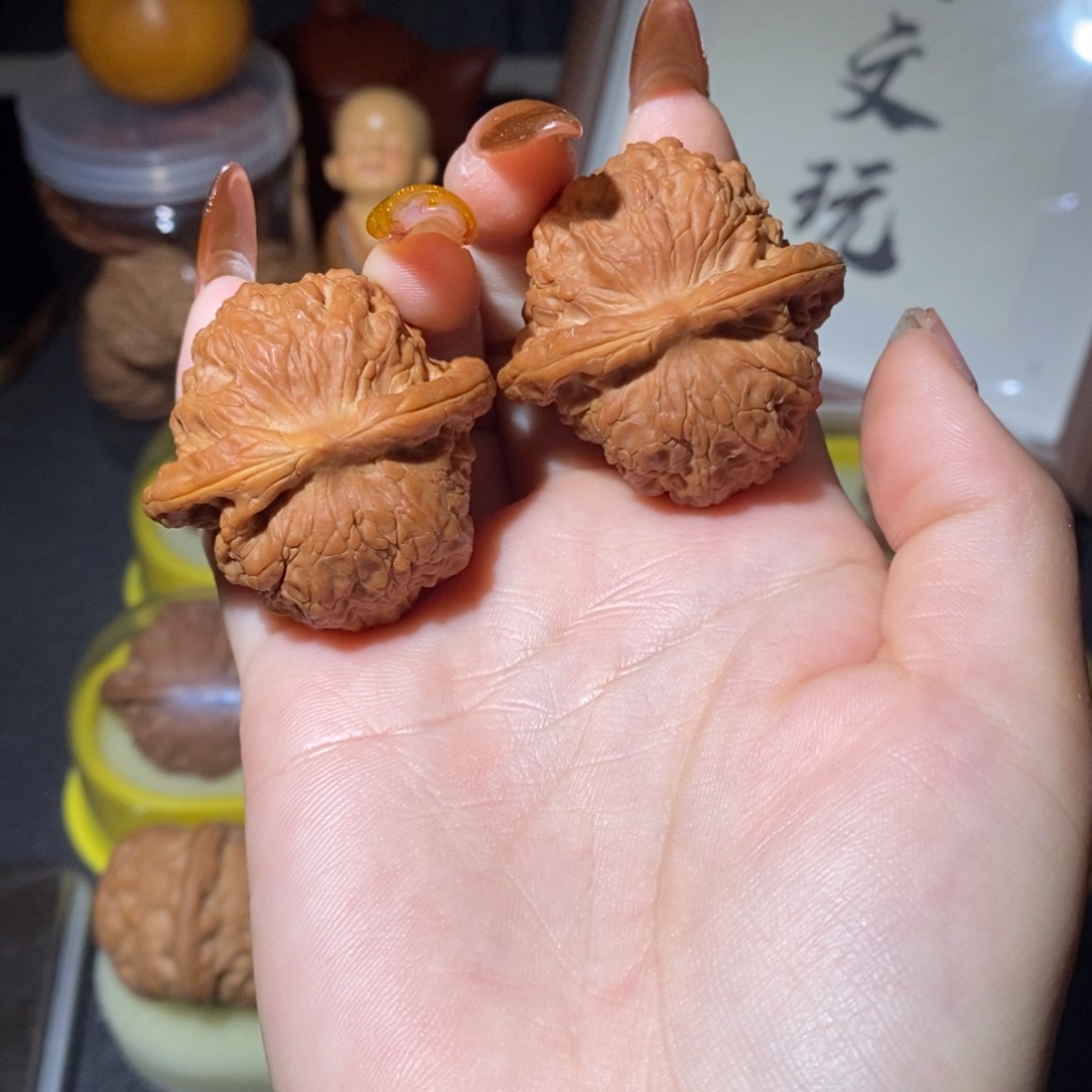 文玩核桃吊坠墨*41血麒麟