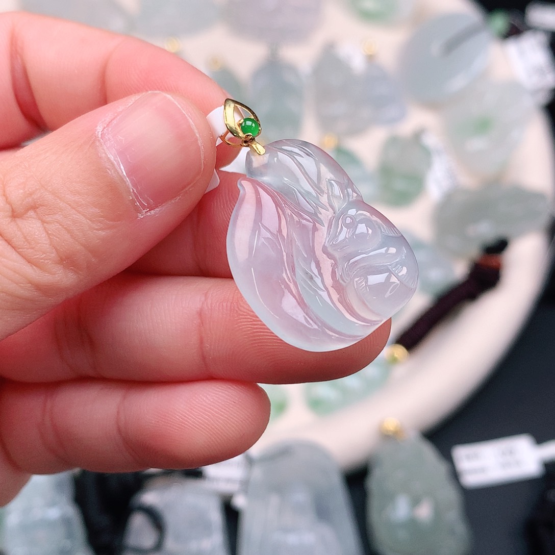 翡翠颈饰18K金镶嵌冰胶九尾狐