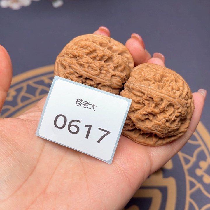 文玩核桃把件44大粗筋 0617