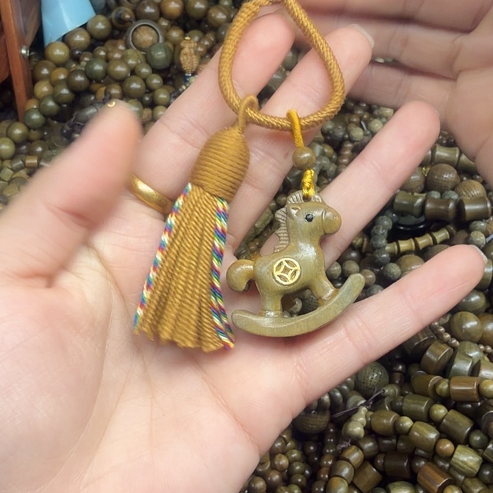 无事牌维腊木（绿檀）