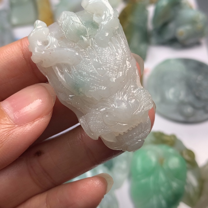 定制翡翠未镶嵌翡翠