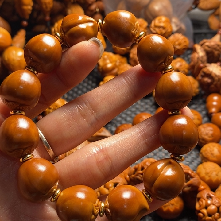 吊坠橄榄核寿桃手串