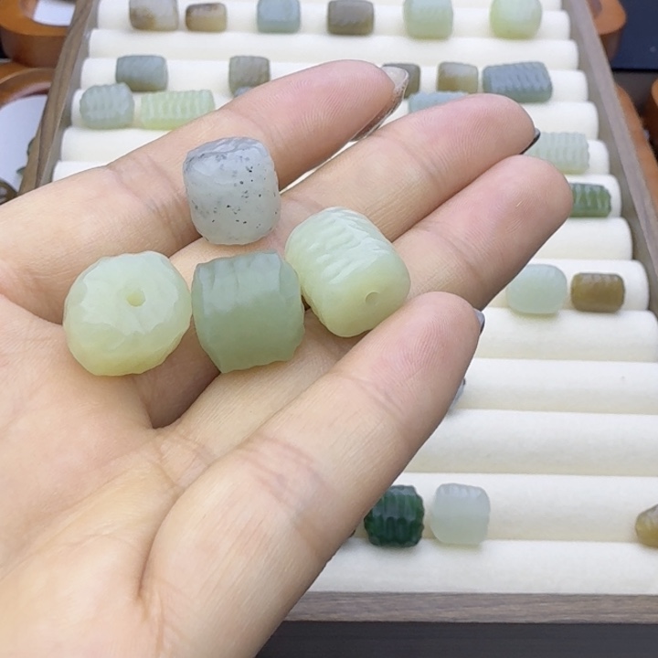 期***待和田玉（糖玉）未镶嵌车挂