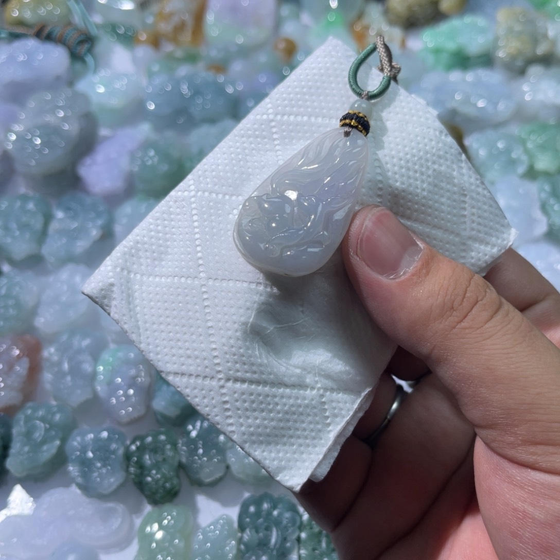 翡翠未镶嵌颈饰天然