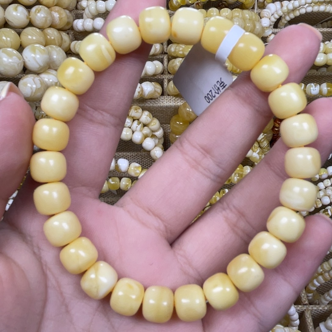 手绳琥珀未镶嵌8.8m