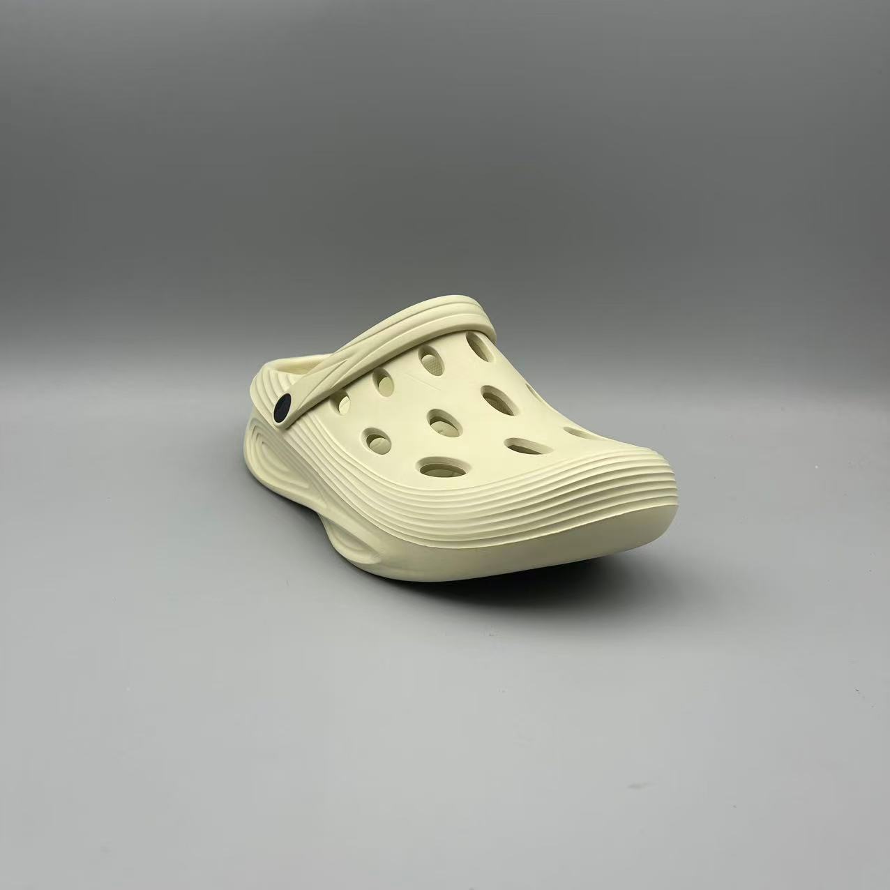 【剪标】夏季厚底防滑外穿户外凉鞋包头沙滩鞋涉水鞋0324