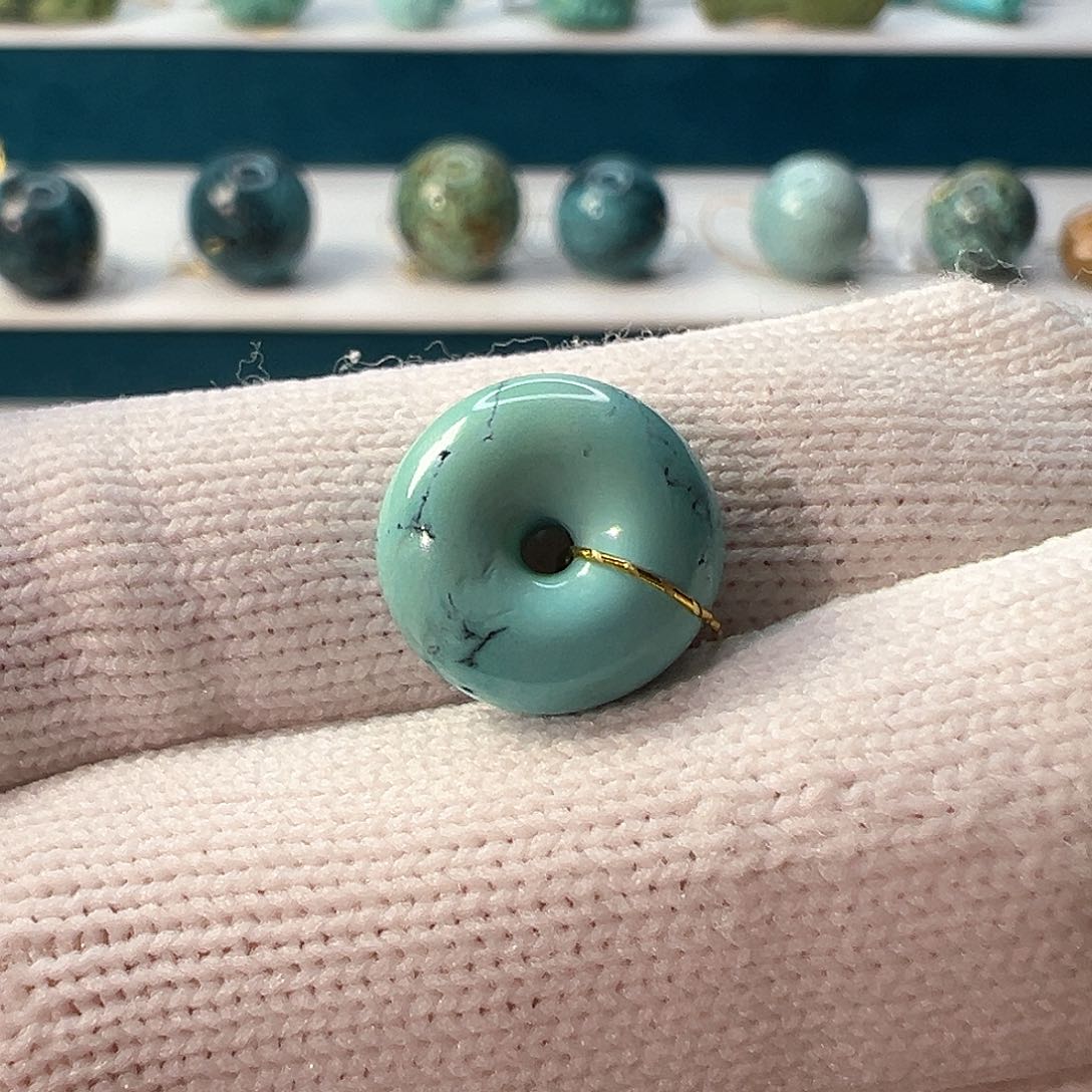 绿松石配饰未镶嵌