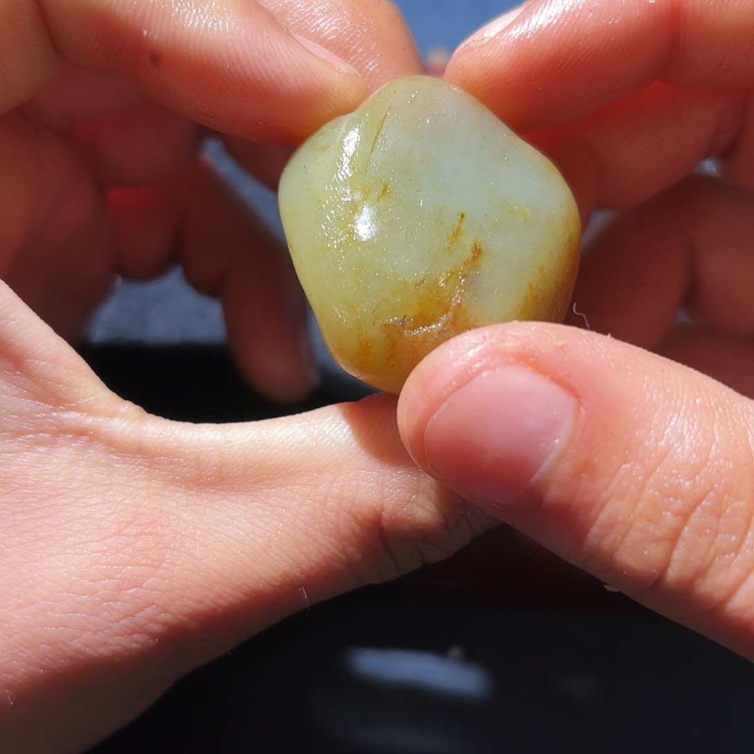 和田玉（糖玉）未镶嵌挂件