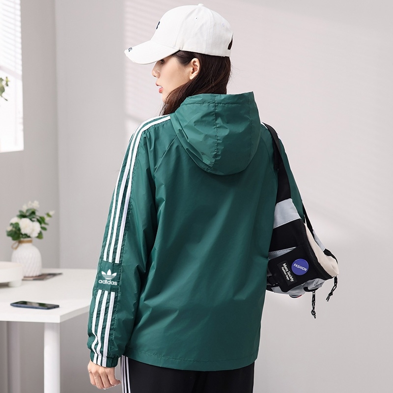 三叶草品牌精选新款情侣运动风衣连帽开衫外套休闲夹克刺绣潮品