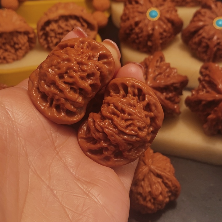 桃核吊坠刘*朋工艺核桃