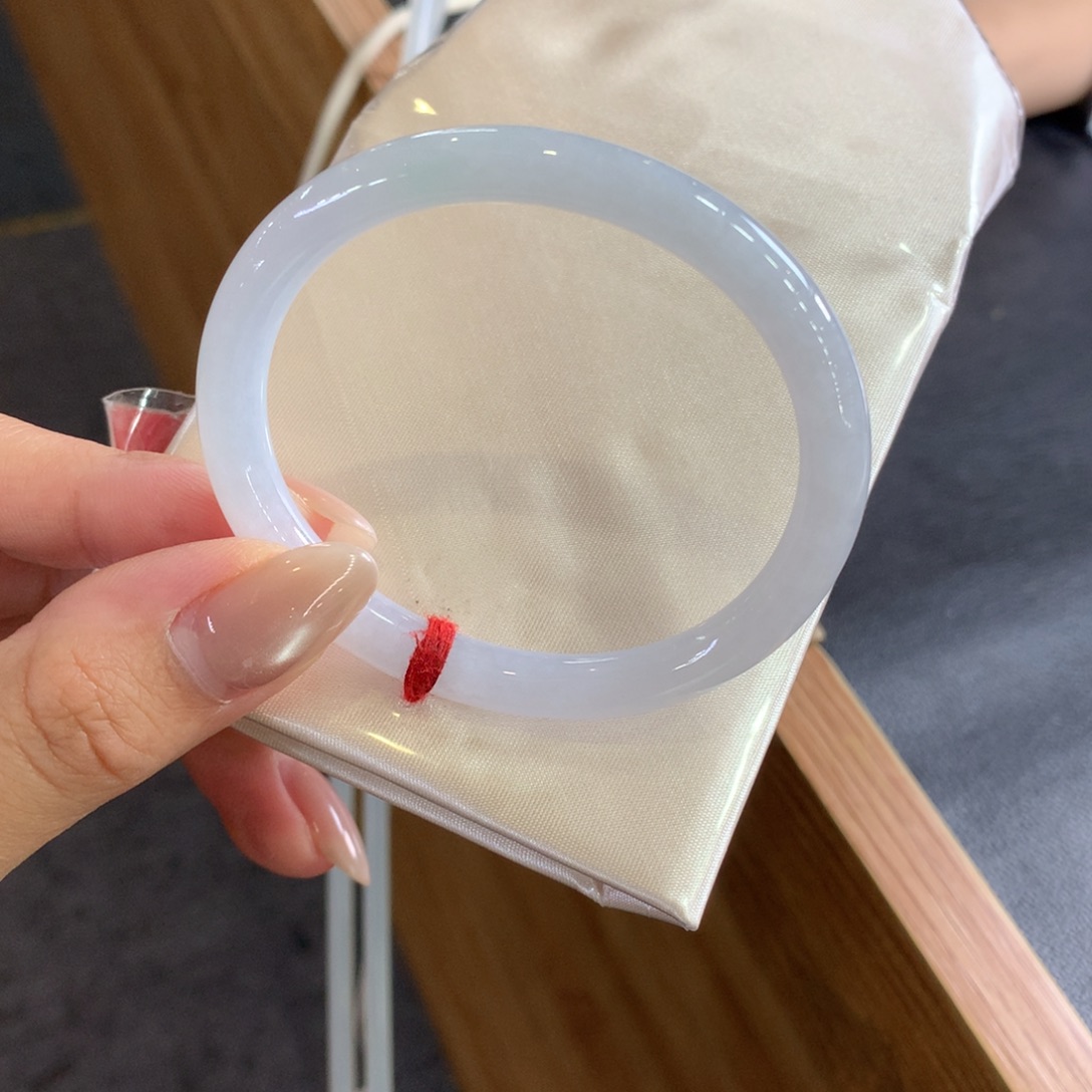 翡翠未镶嵌手镯天然Ａ货翡翠54贵妃