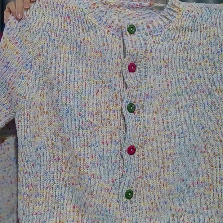 秋冬百搭彩色点点开衫