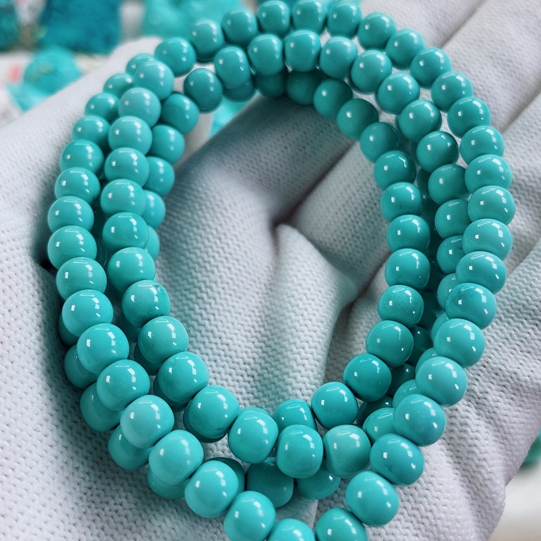 绿松石未镶嵌颈饰