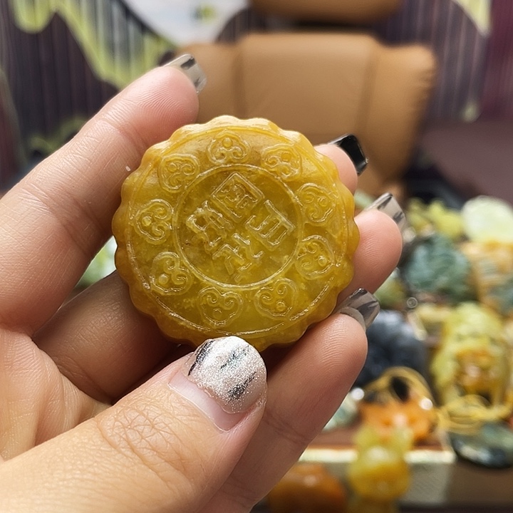 百****蛇纹石玉未镶嵌挂件