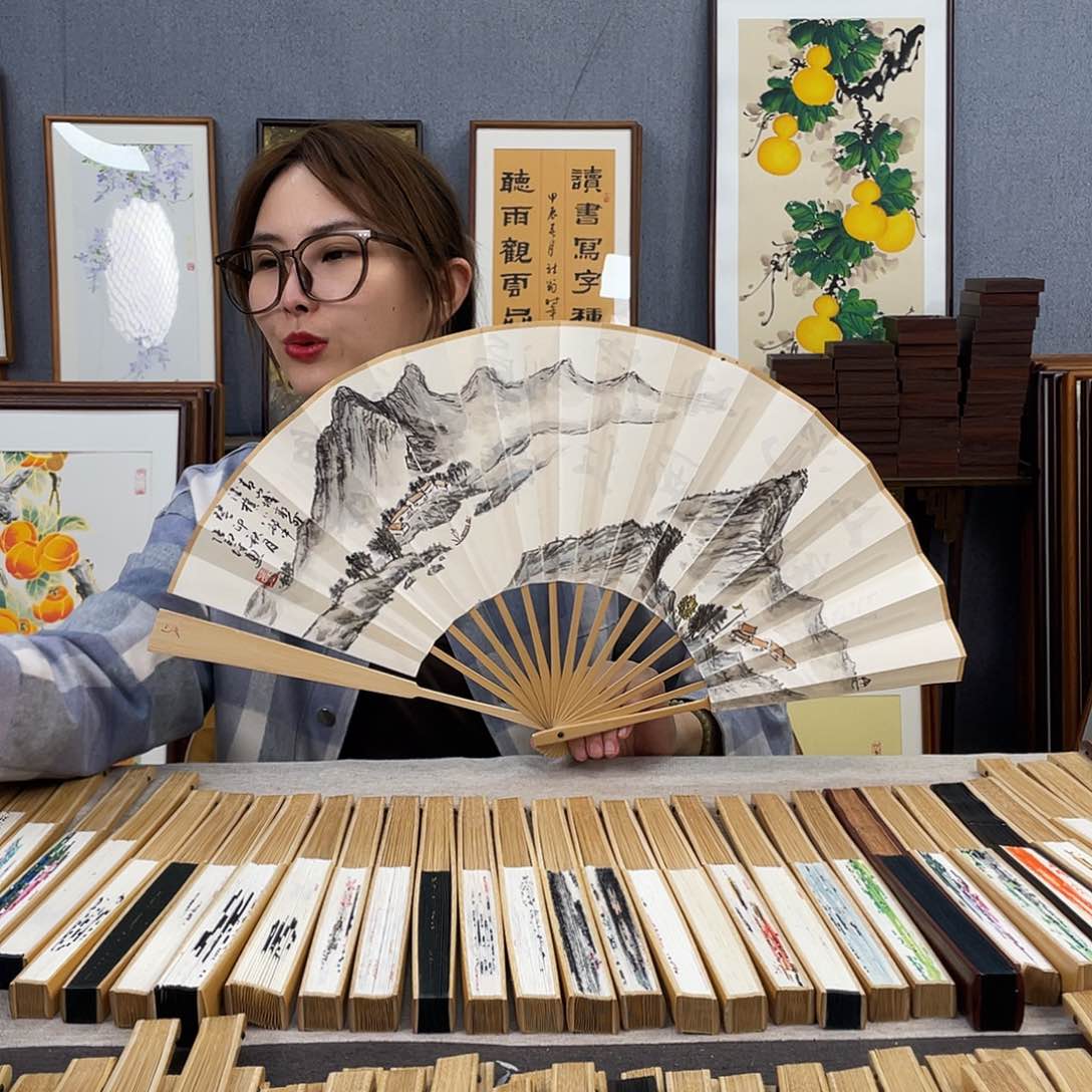 国画10寸玉竹-纯手绘-文玩扇骨（默认粘好）