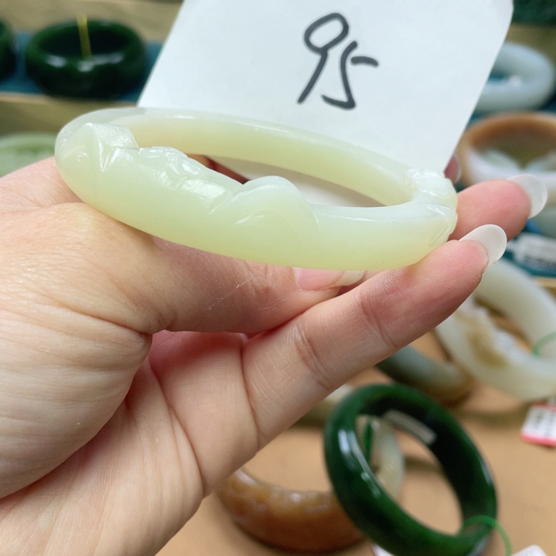 未镶嵌手镯和田玉圈口59
