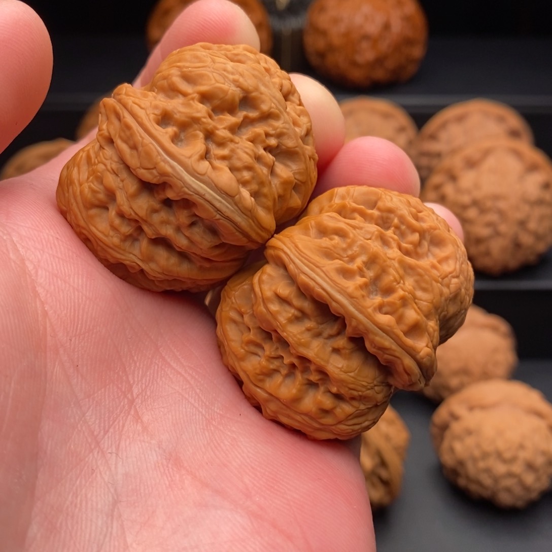 文玩核桃把件I****知元宝