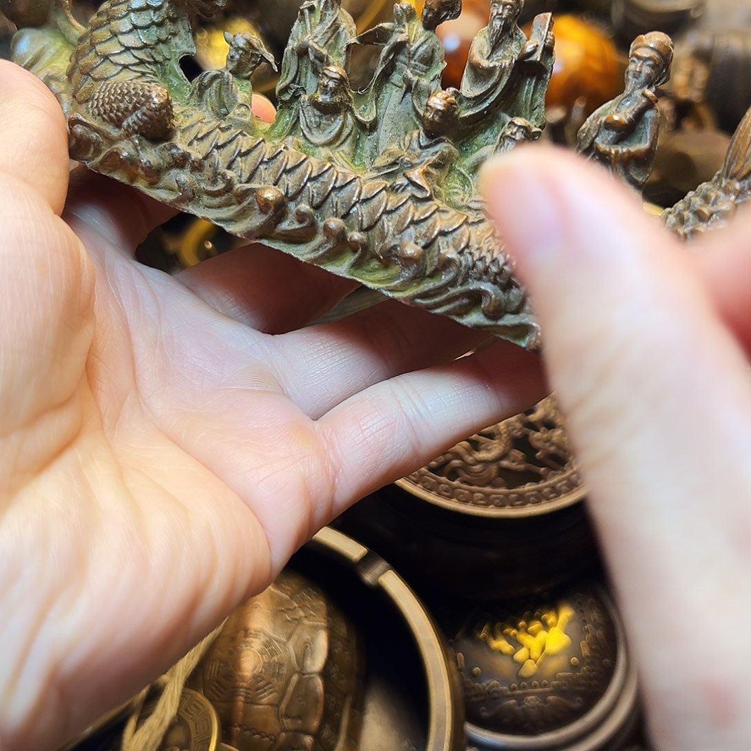 精美铜器工艺品等