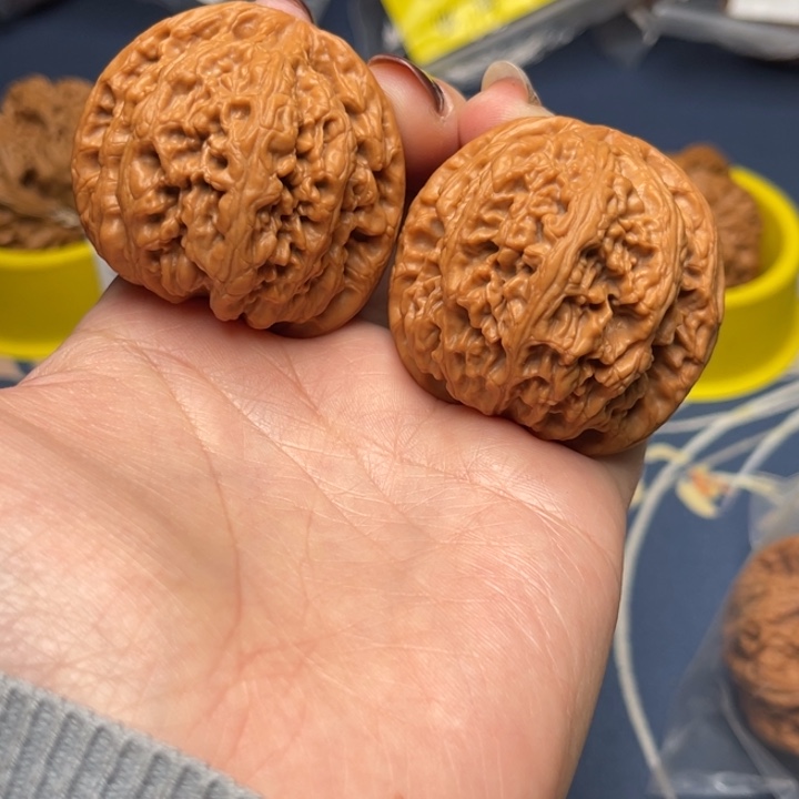 文玩核桃把件粗筋43