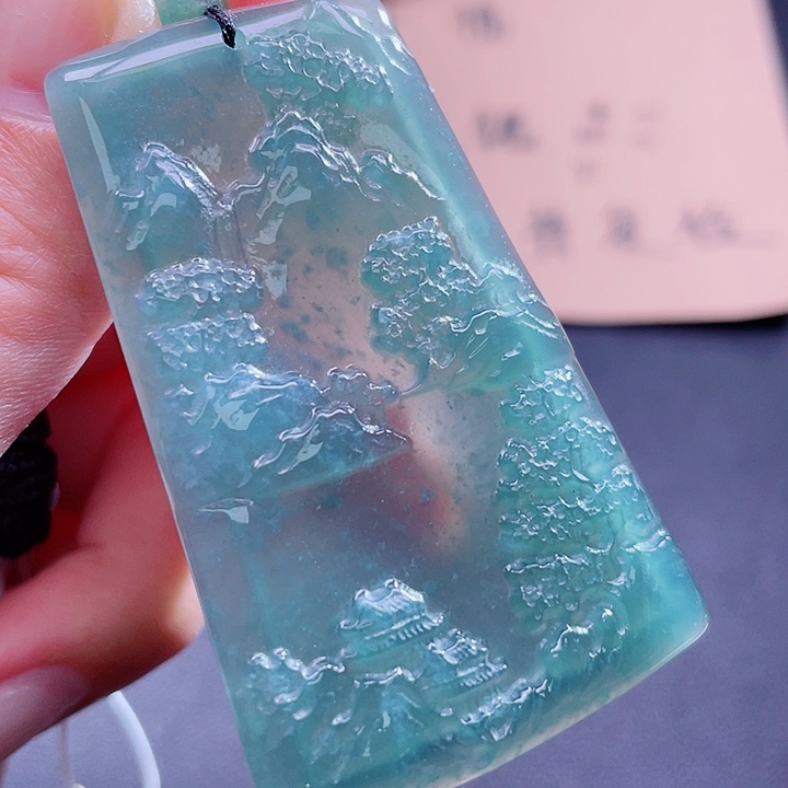 翡翠吊坠(不含链)未镶嵌