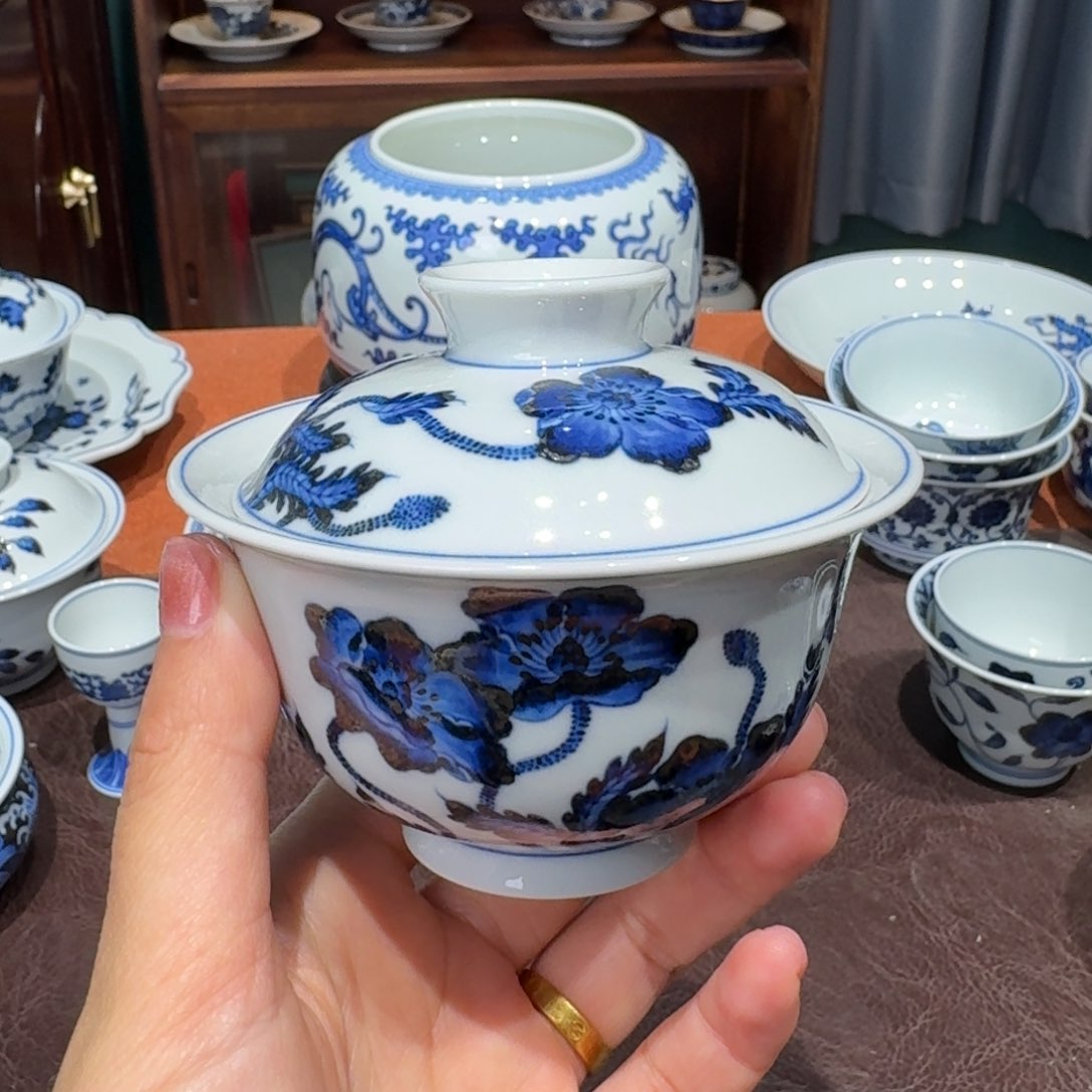 青花雯华堂手绘两才盖碗